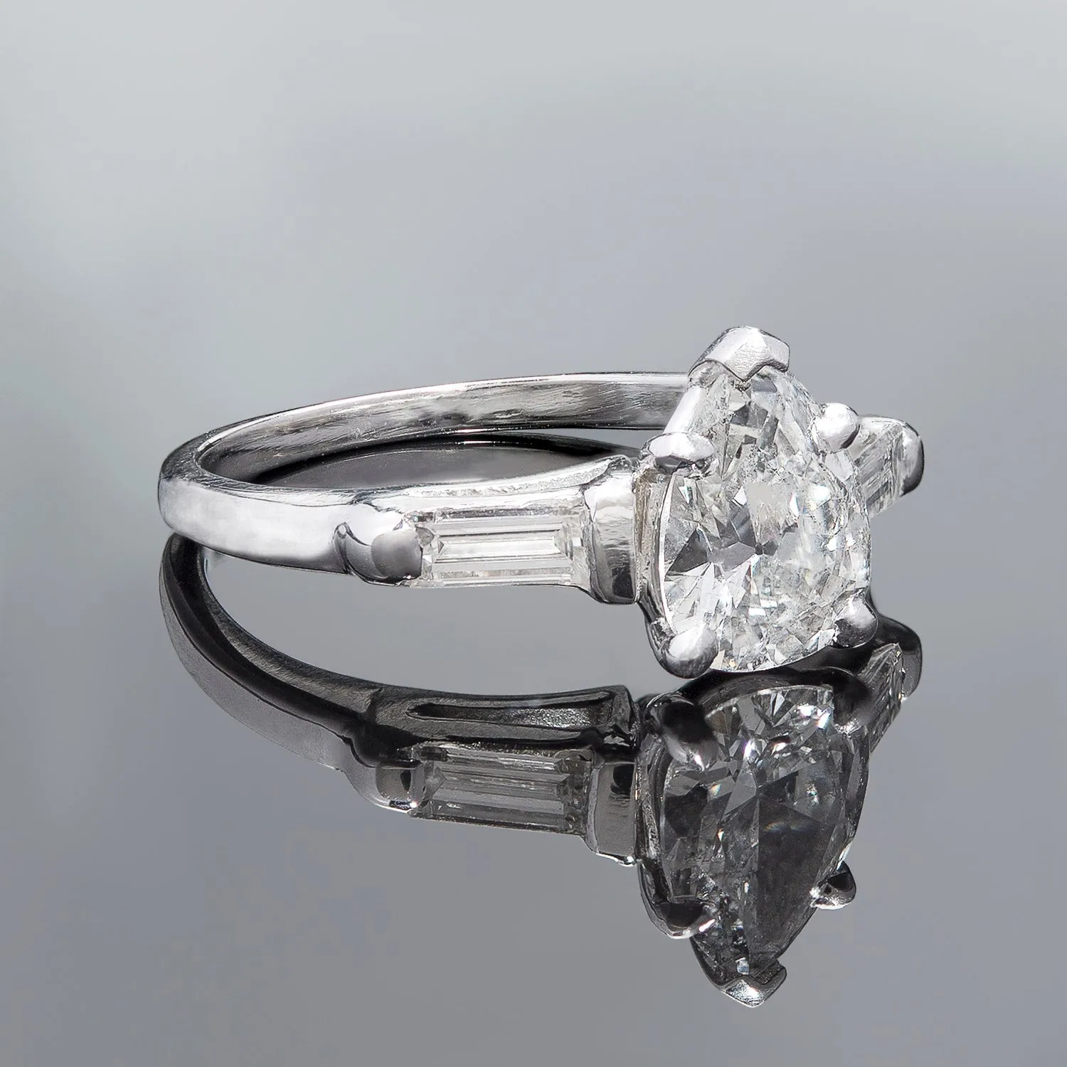 Art Deco Platinum Old Pear-Cut Diamond Engagement Ring 1.07ct