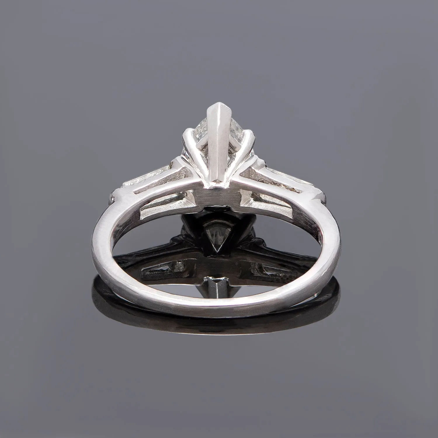 Art Deco Platinum Old Pear-Cut Diamond Engagement Ring 1.07ct