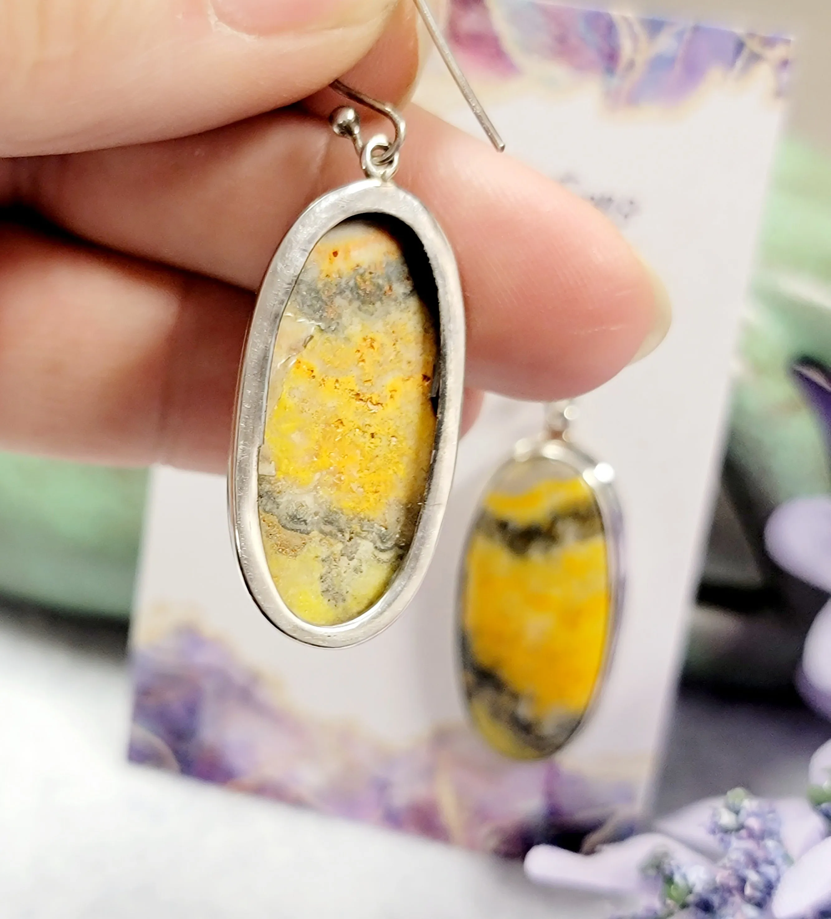 Bumblebee oval earrings