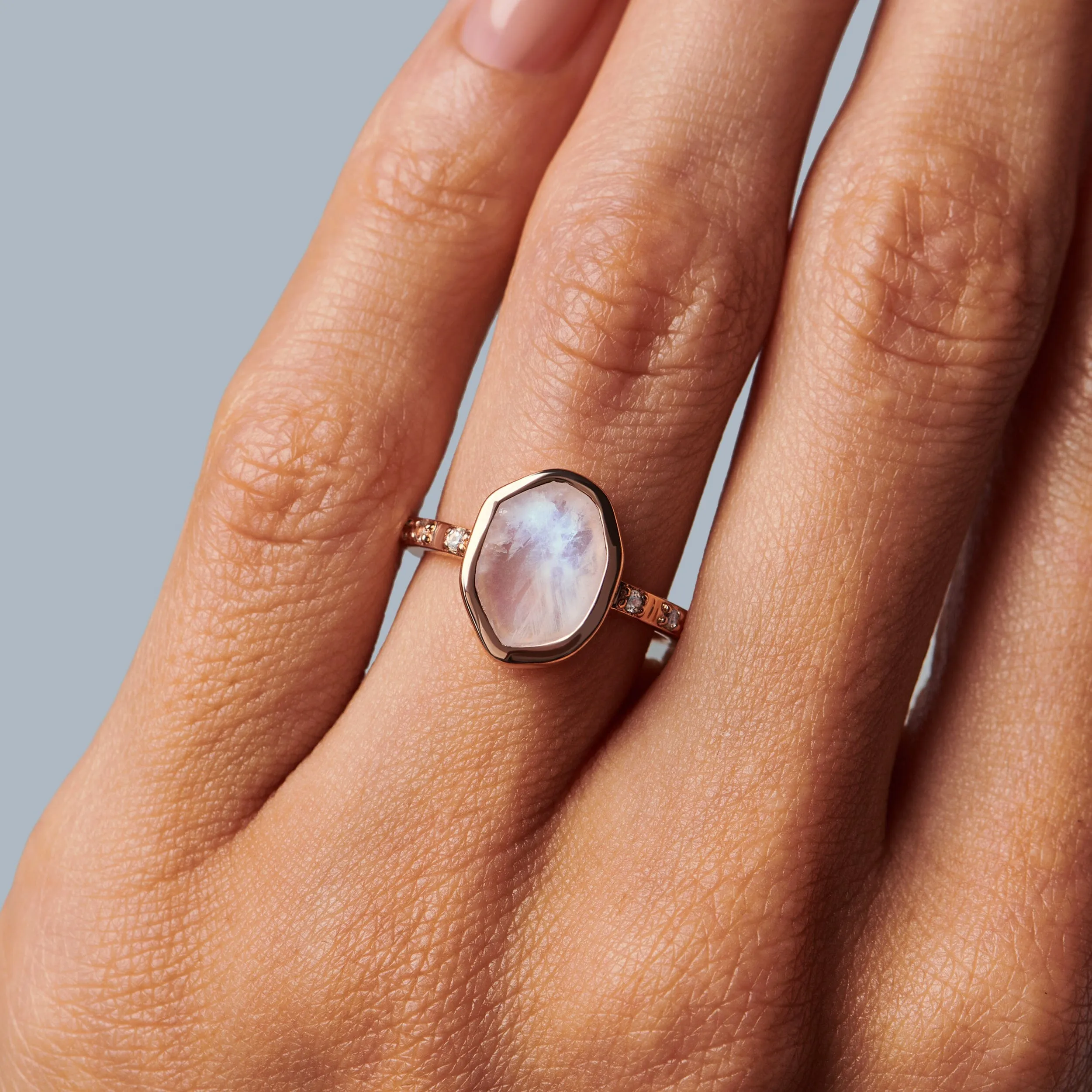 Crystal Ring - Hypnotic Moonstone