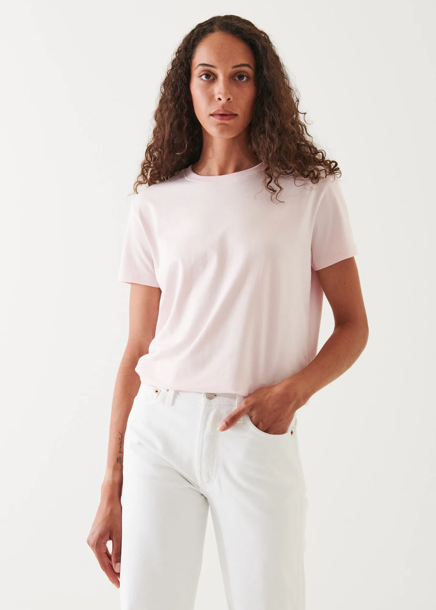 PASTEL ICONIC PIMA COTTON  STRETCH BOYFRIEND T-SHIRT