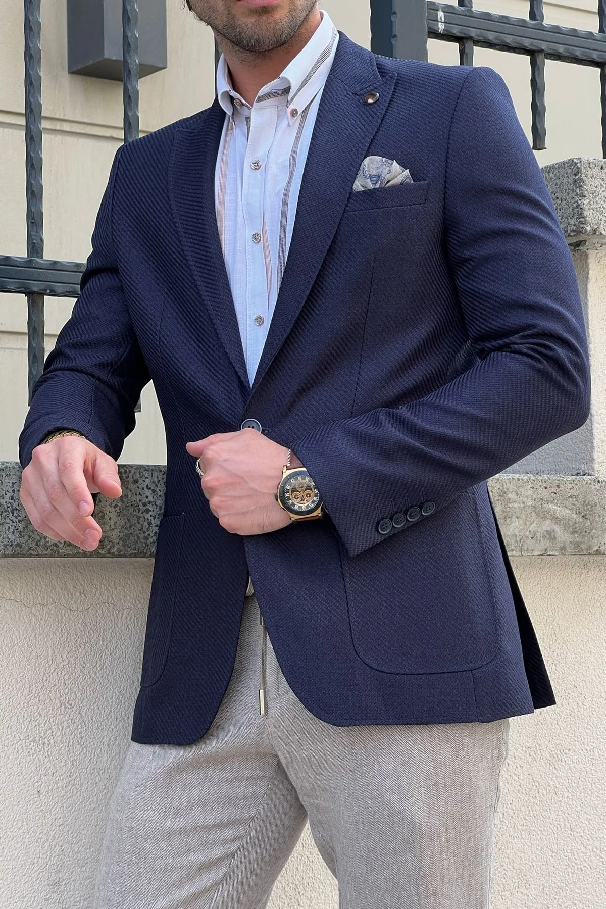 Slim-fit Self-Patterned Navy blue Blazer