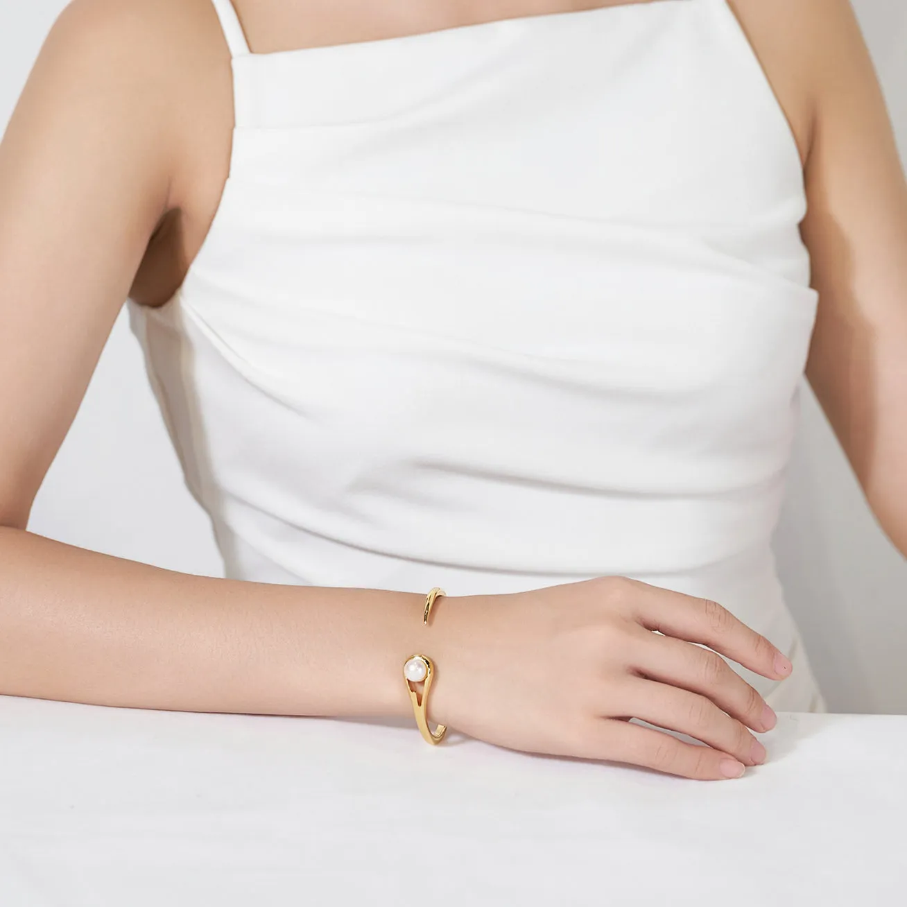 Top Grade Freshwater Pearl Bracelet WB00182 | FLUID