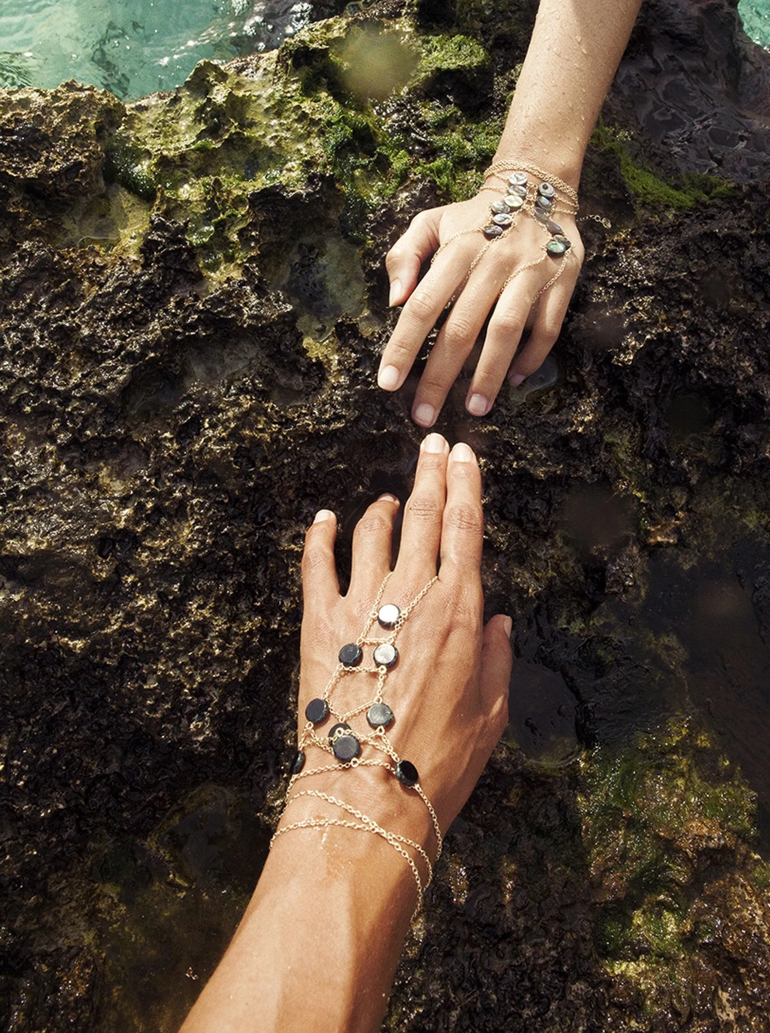 Tree of Life Circle Stone Hand Chain